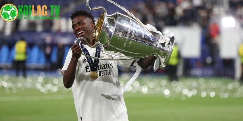 Tin chuyển nhượng bóng đá 25/11: Vinicius từ chối Real, MU đại chiến! 6 Vinicius lật kèo Real Madrid