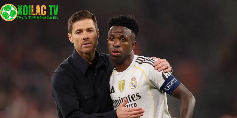 Xabi Alonso Ra Mặt Bênh Vực Vinicius Sau Bàn Thắng Hụt 4 Xabi Alonso ra mặt bênh Vinicius