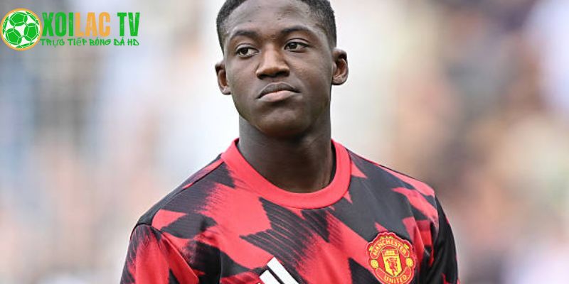 Kobbie Mainoo bị lãng quên Kobbie Mainoo bị lãng quên